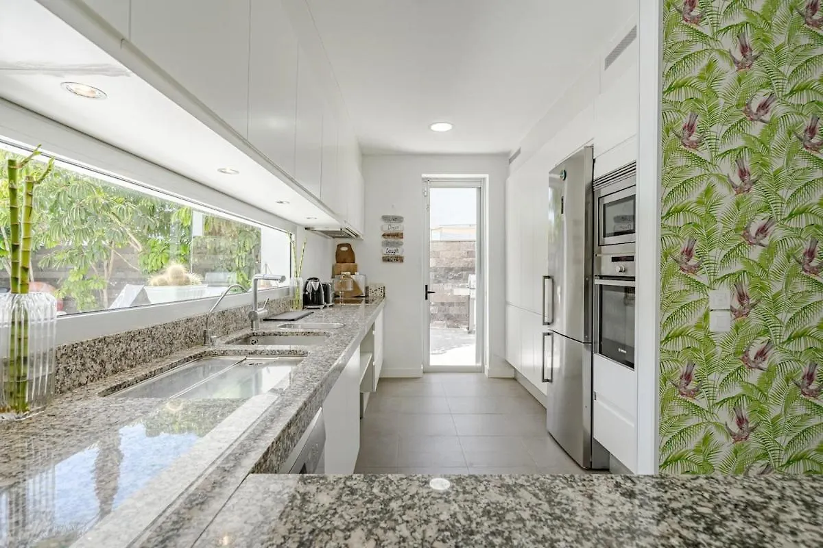 Villa Zen, Habitats Del Duque 阿德耶 0*,